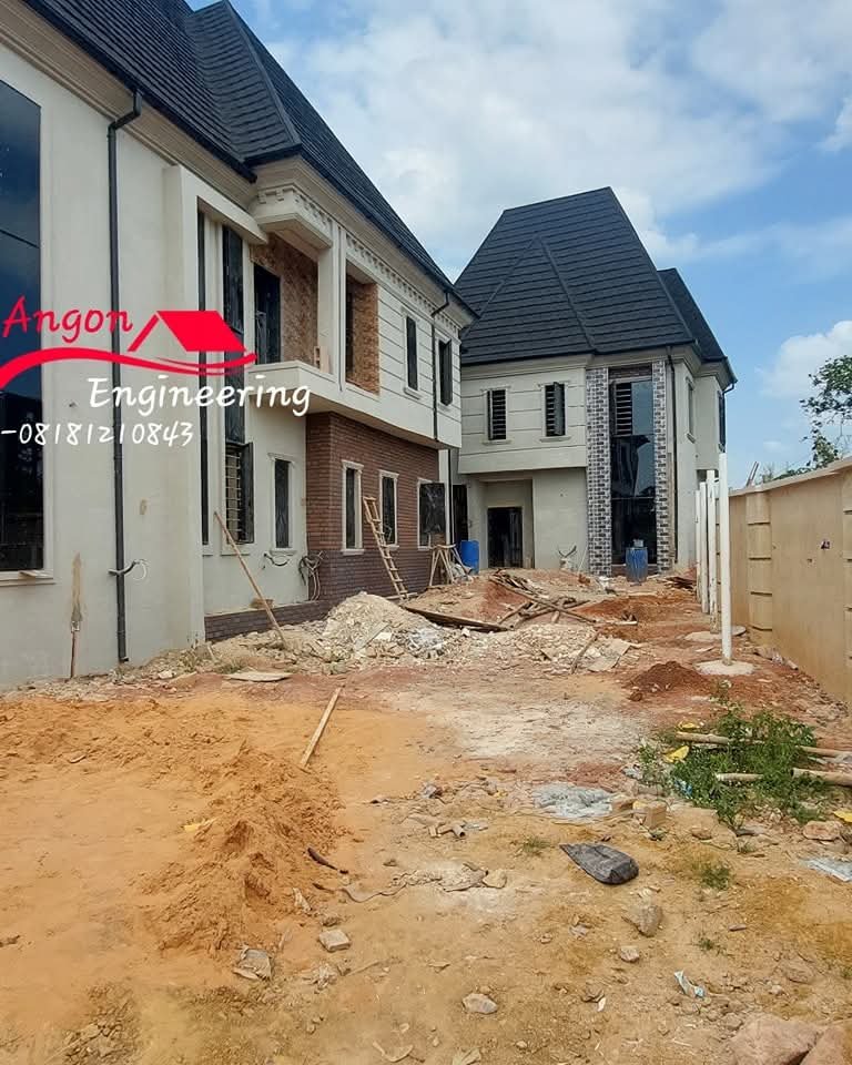 Reliable Building Contractor Port Harcourt team on structural project